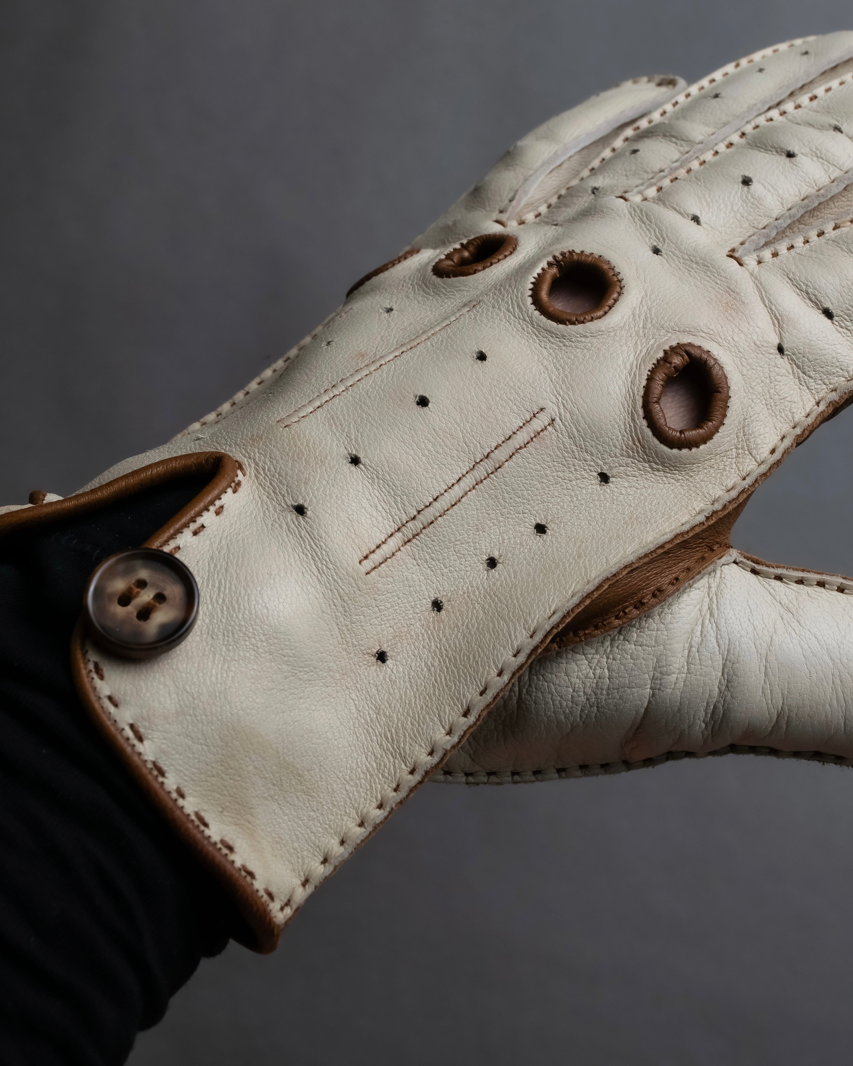 "HERMES" Dot perforation driving leather gloves