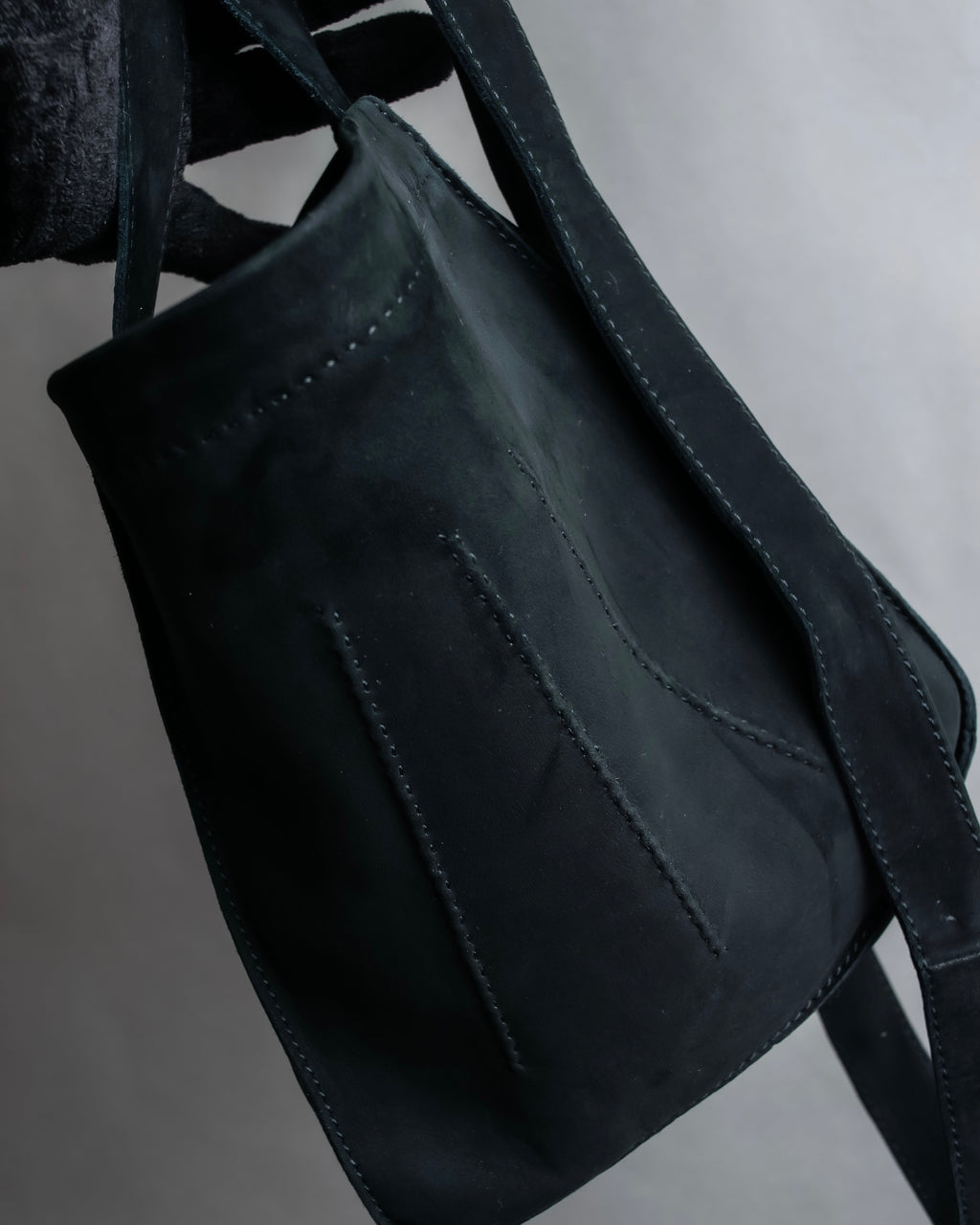 "HERMES" Tout en Douceur black suede panel line shoulder bag