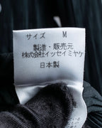 "ISSEY MIYAKE" Pleated vertical line shirt jacket