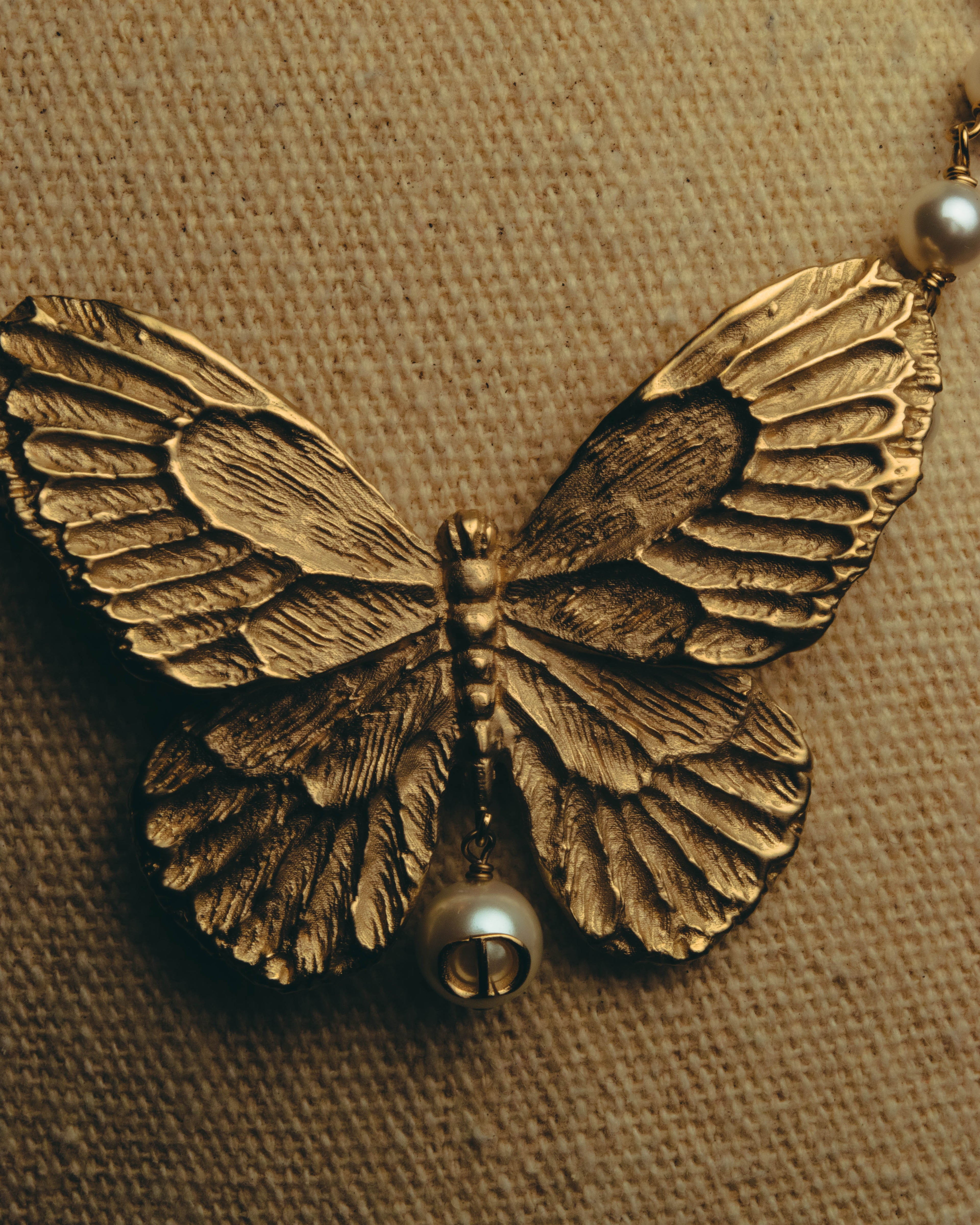 -SPECIAL- “Dior” 2023-24’s Sculpted butterfly pearl long necklace