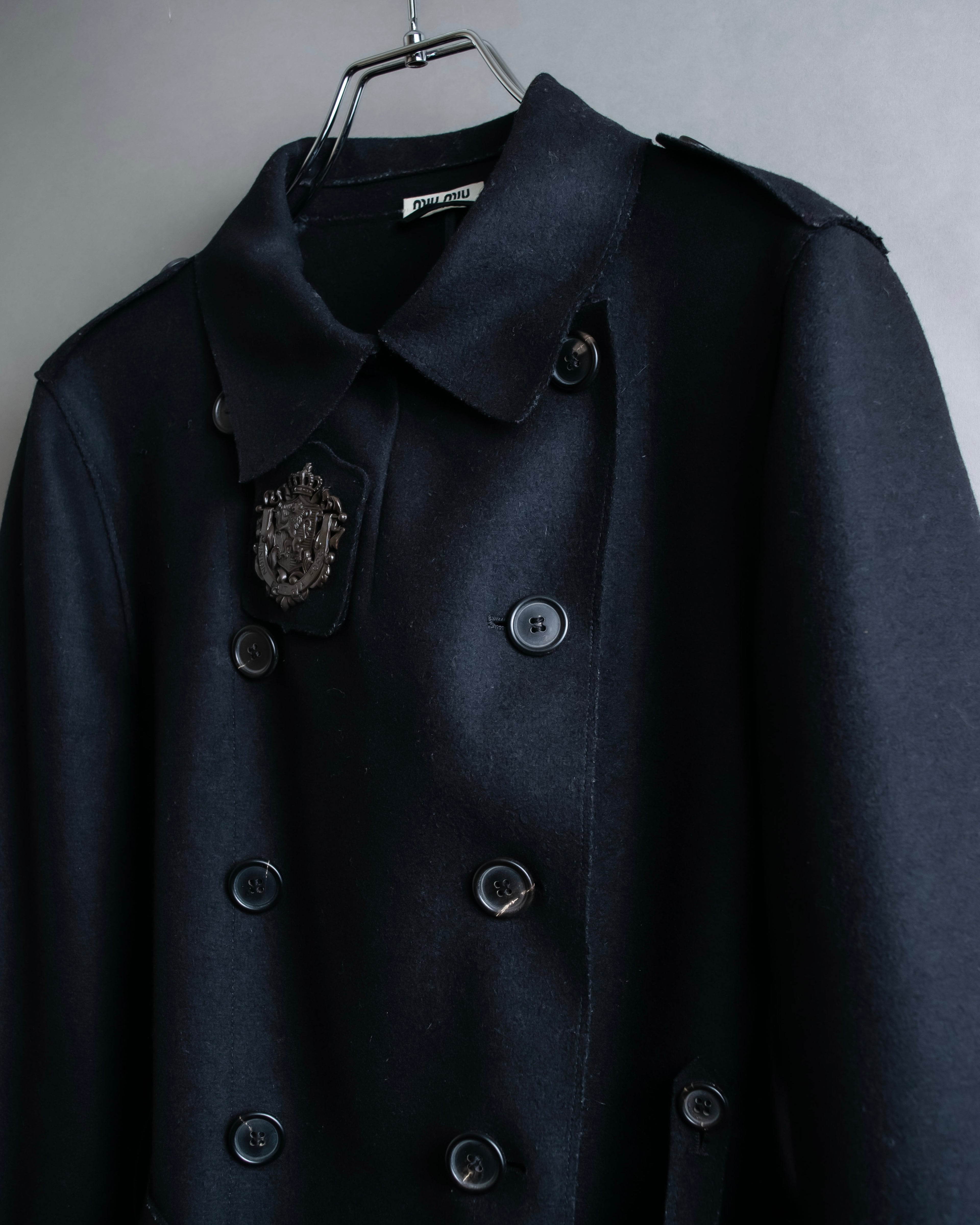 "MIU MIU" Crest brooch design belted trench coat