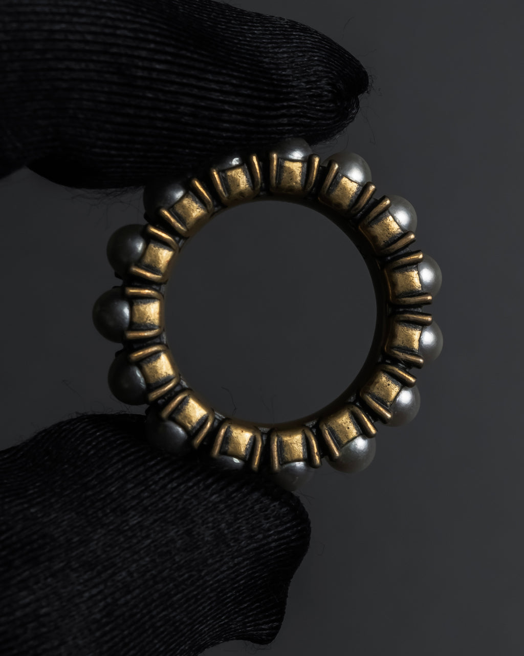 "Christian Dior" Eternity design pearl arrangement gold ring