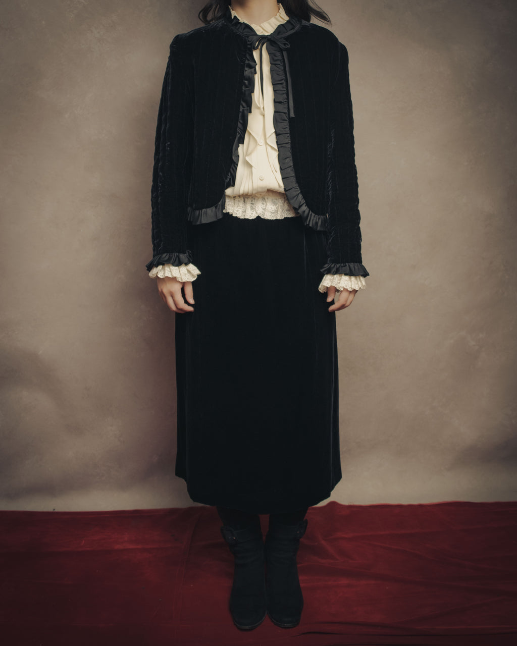 -SPECIAL- “CELINE” 80’s-90’s velvet frilled chain setup