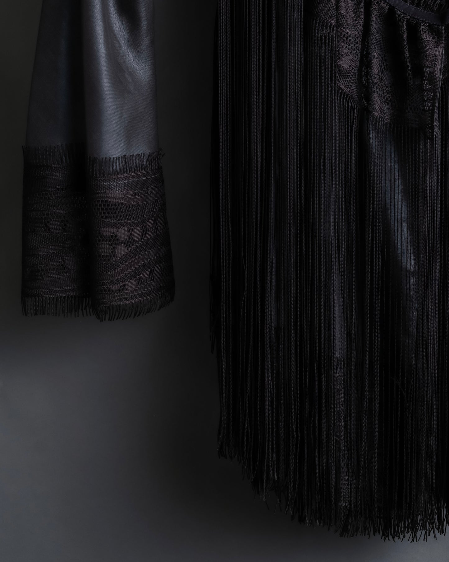 "ISSEY MIYAKE" Fringe design embroidered jacket