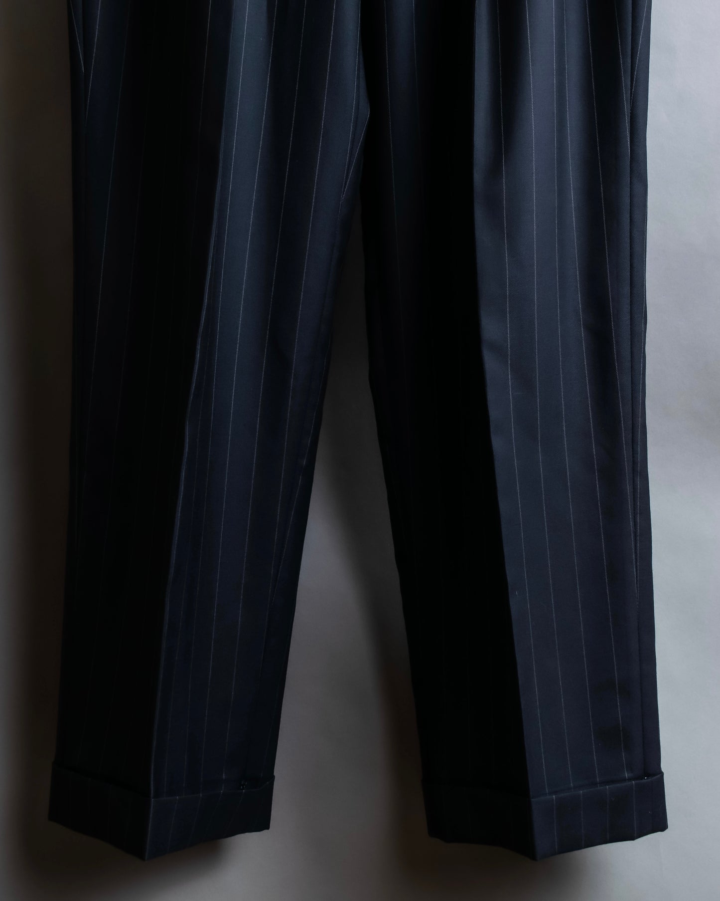 "YVES SAINT LAURENT" Peaked lapel double breasted tailored jacket ＆wide tapered slacks striped set up