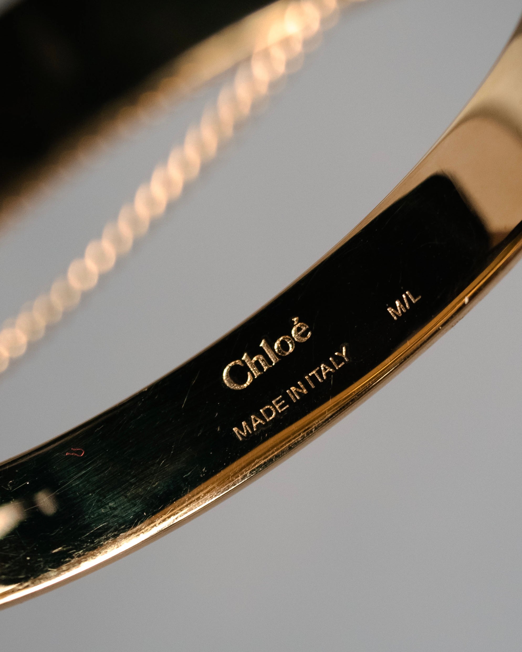 “Chloe” 2010’s crystal sphere chain bangle