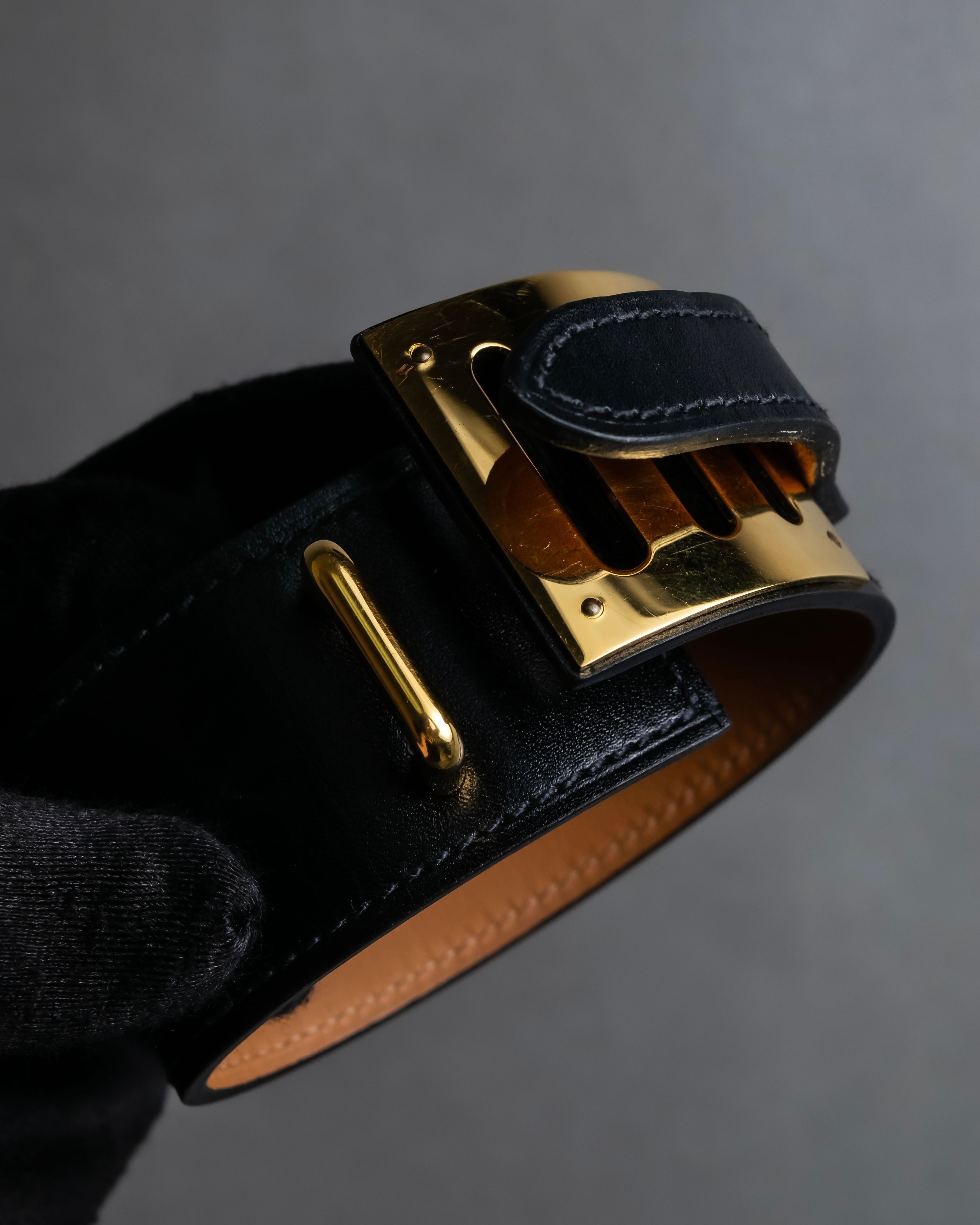 "HERMES" 2014 collection Kelly design leather bangle