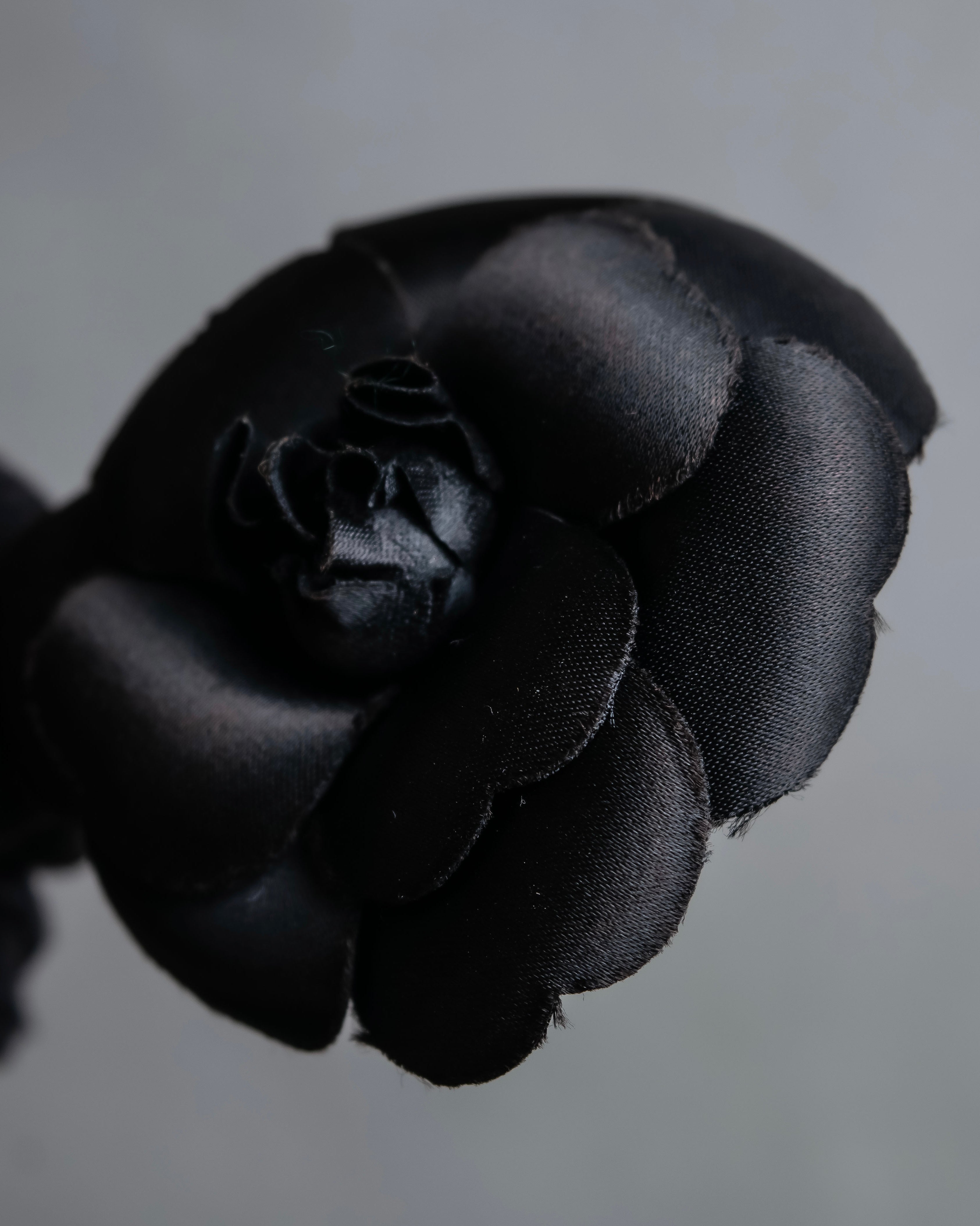 "CHANEL" Black camellia motif brooch