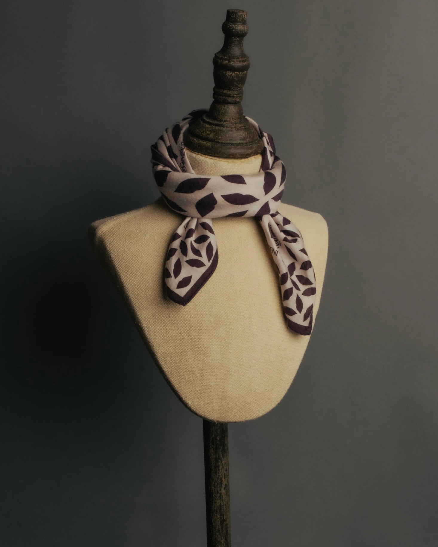 “Yves Saint Laurent” 80’s-90’s Leaf motif logo mini scarf