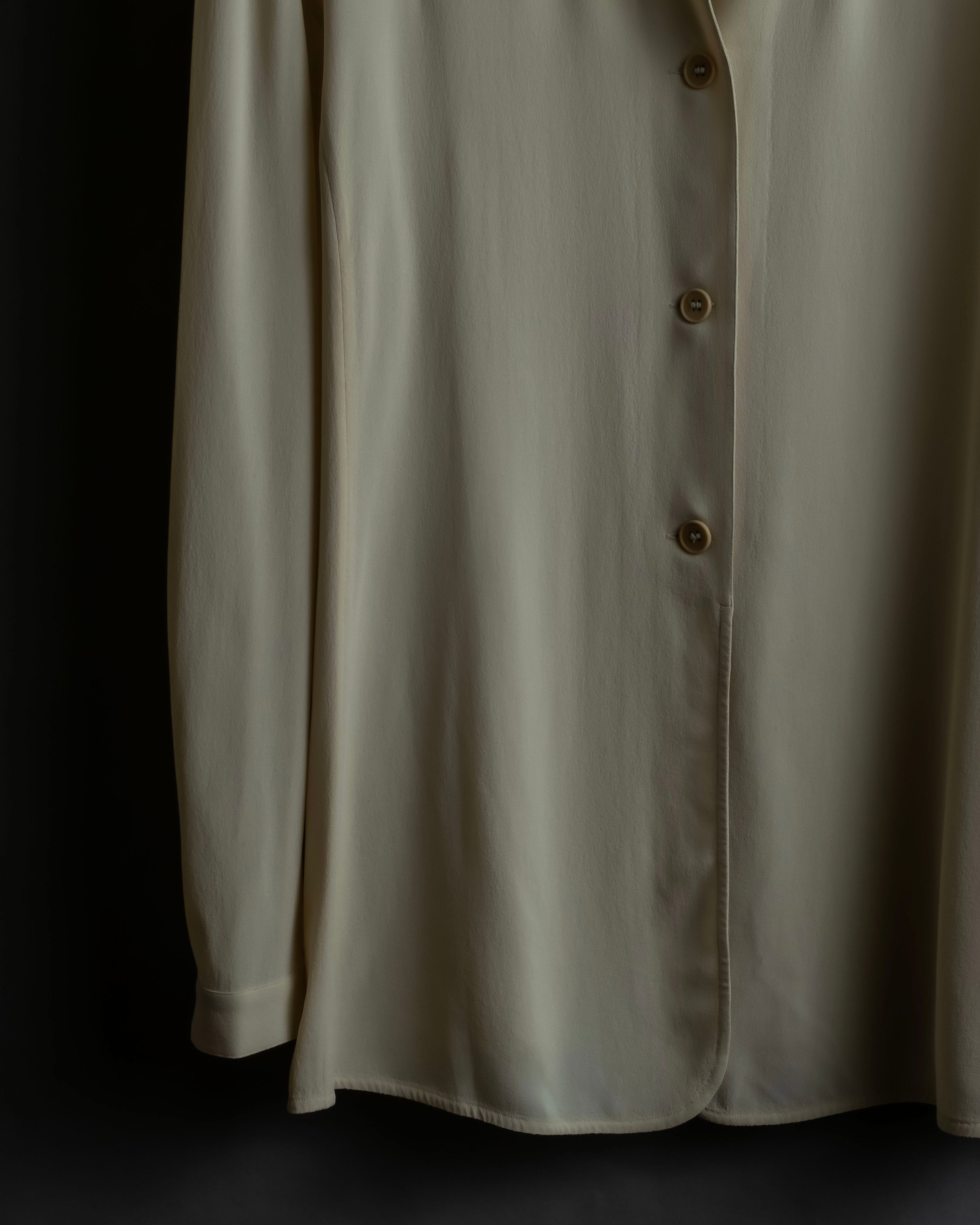 "GIORGIO ARMANI" Ivory color no collar silk shirt