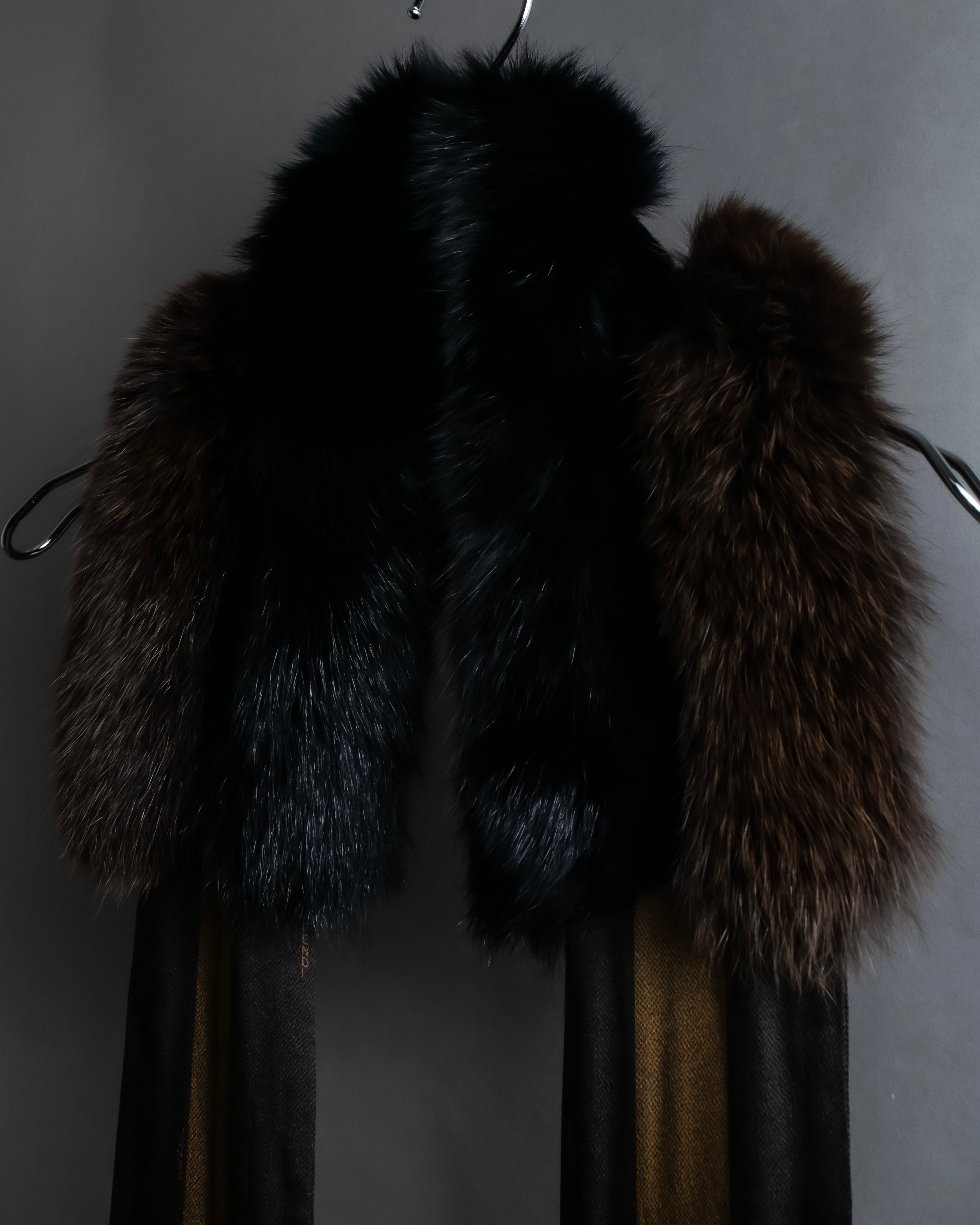 "FENDI" Two-tone striped fur docking stole