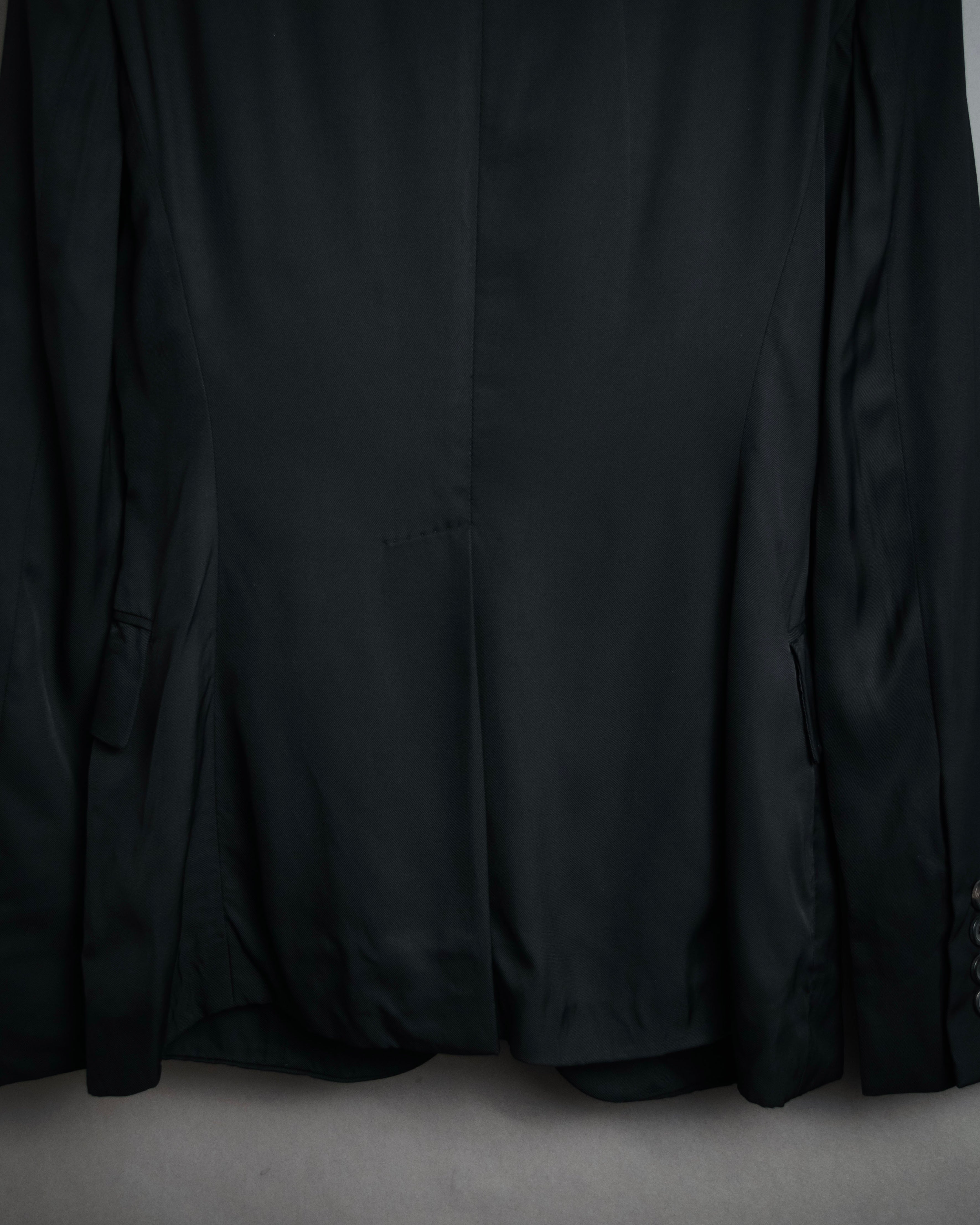 “GUCCI” Early 2000s satin peak lapel tailored jacket