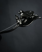 “KENZO” 90’s-00’s Botanical flower motif long brooch