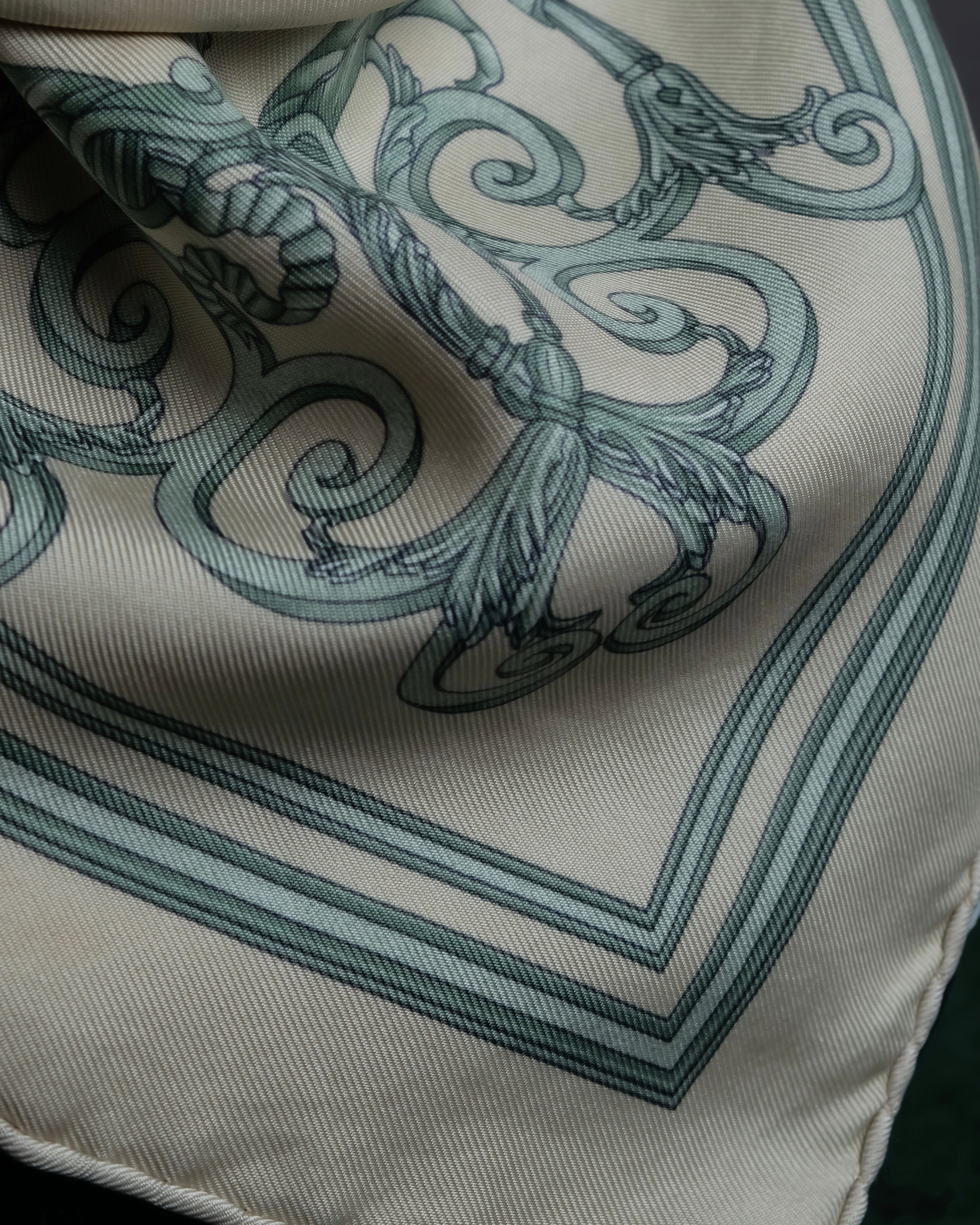 "HERMES" Petit Carre 45 LES TUILERIES silk scarf