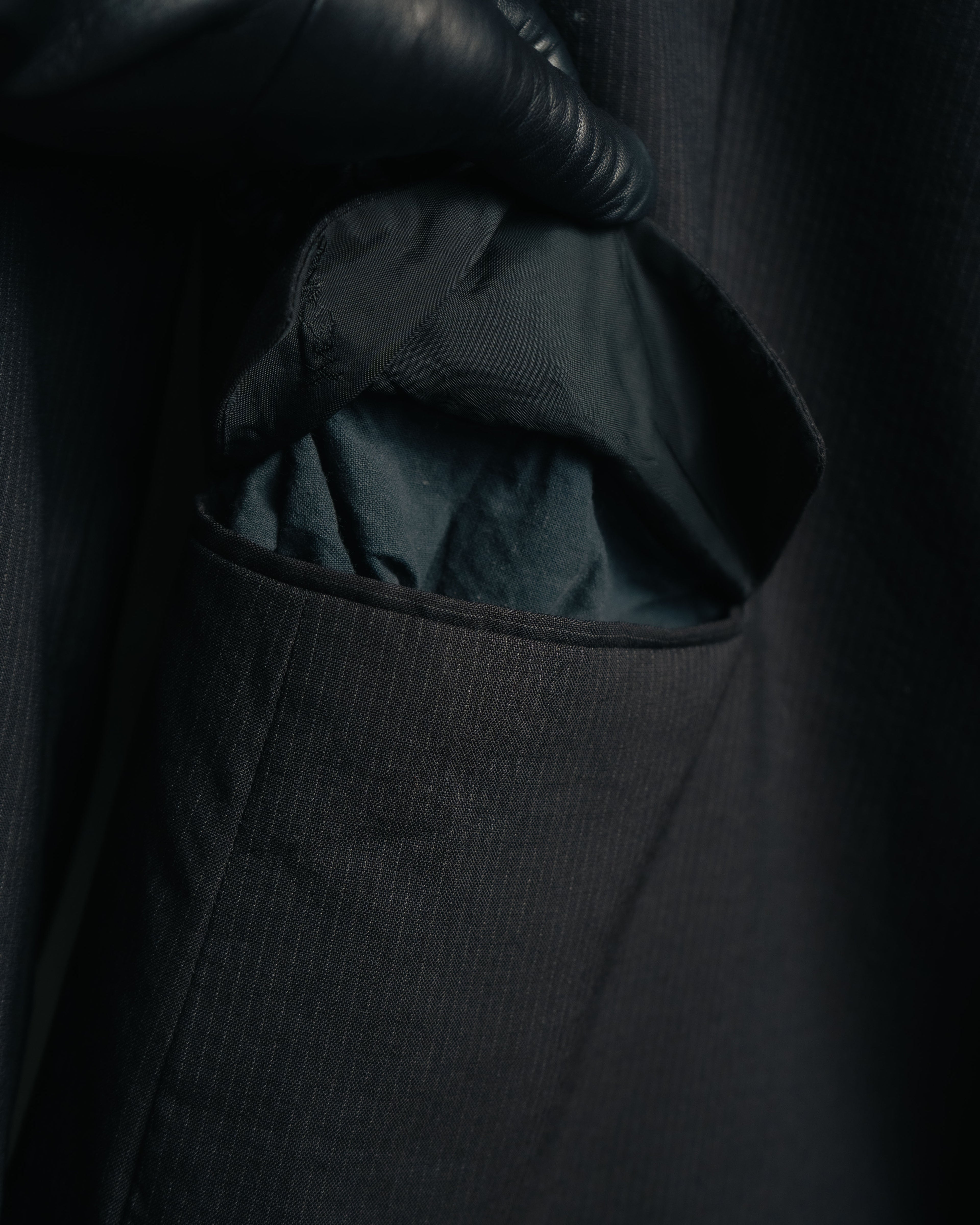-MOOD Vintage Collections-
90’s Pinstripe wool tailored jacket
by Yves Saint Laurent pour homme
