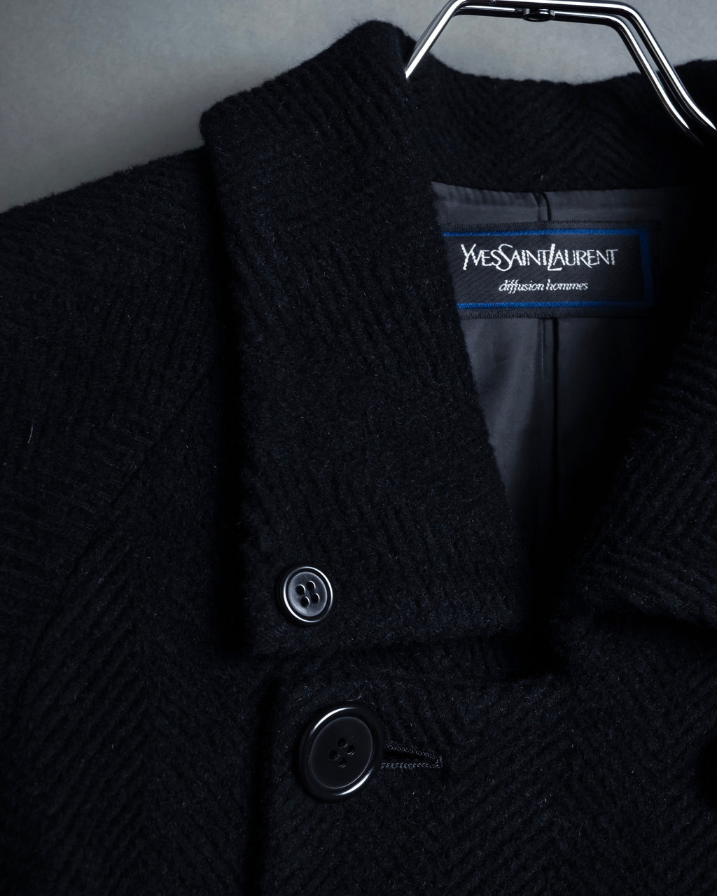 -SPECIAL- "YVES SAINT LAURENT"
80's-90's Raglan sleeves 100% angora stand collar coat