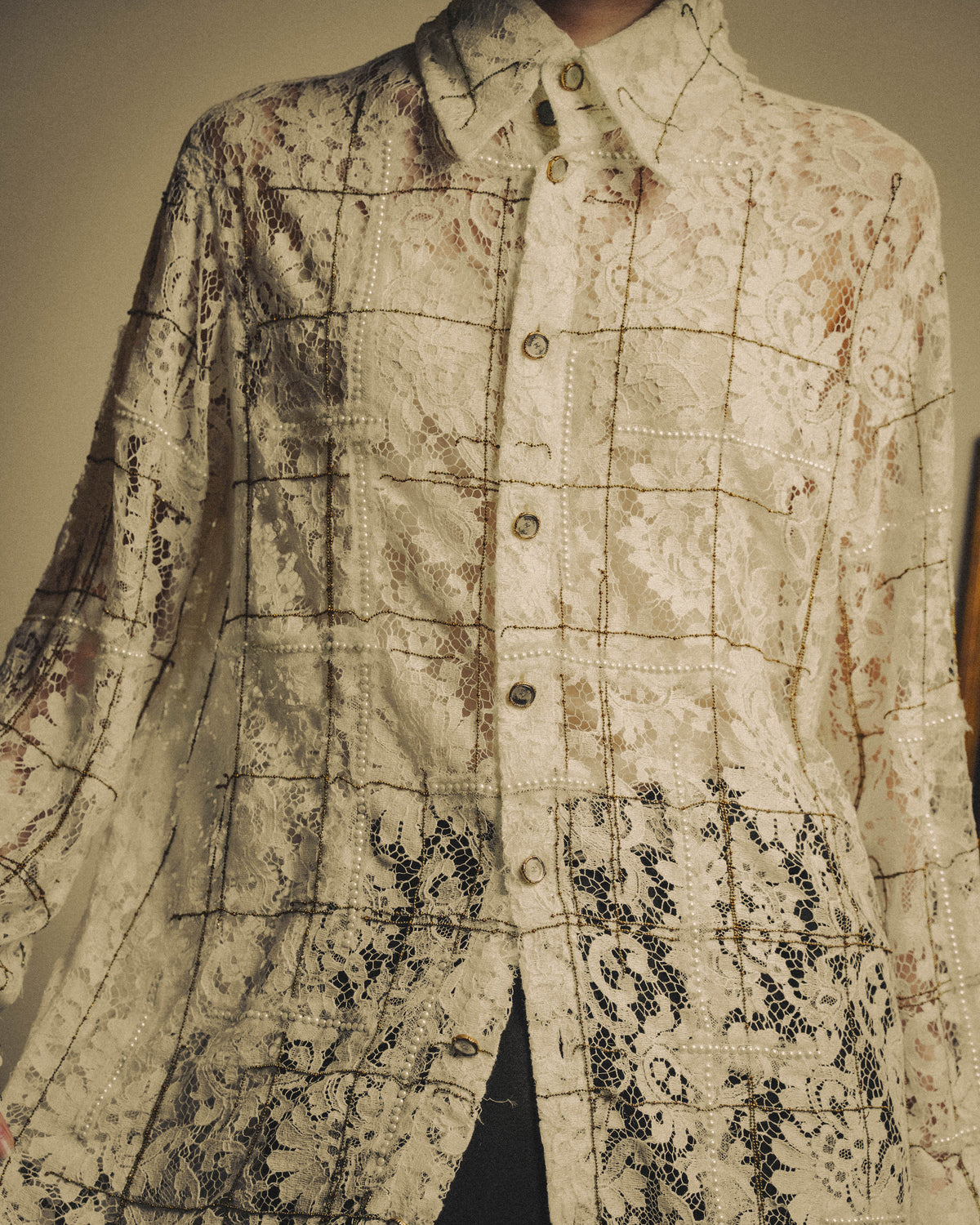 -SPECIAL- "CHANEL" 10's-20's Embellished floral lace and pearl check oversized shirt