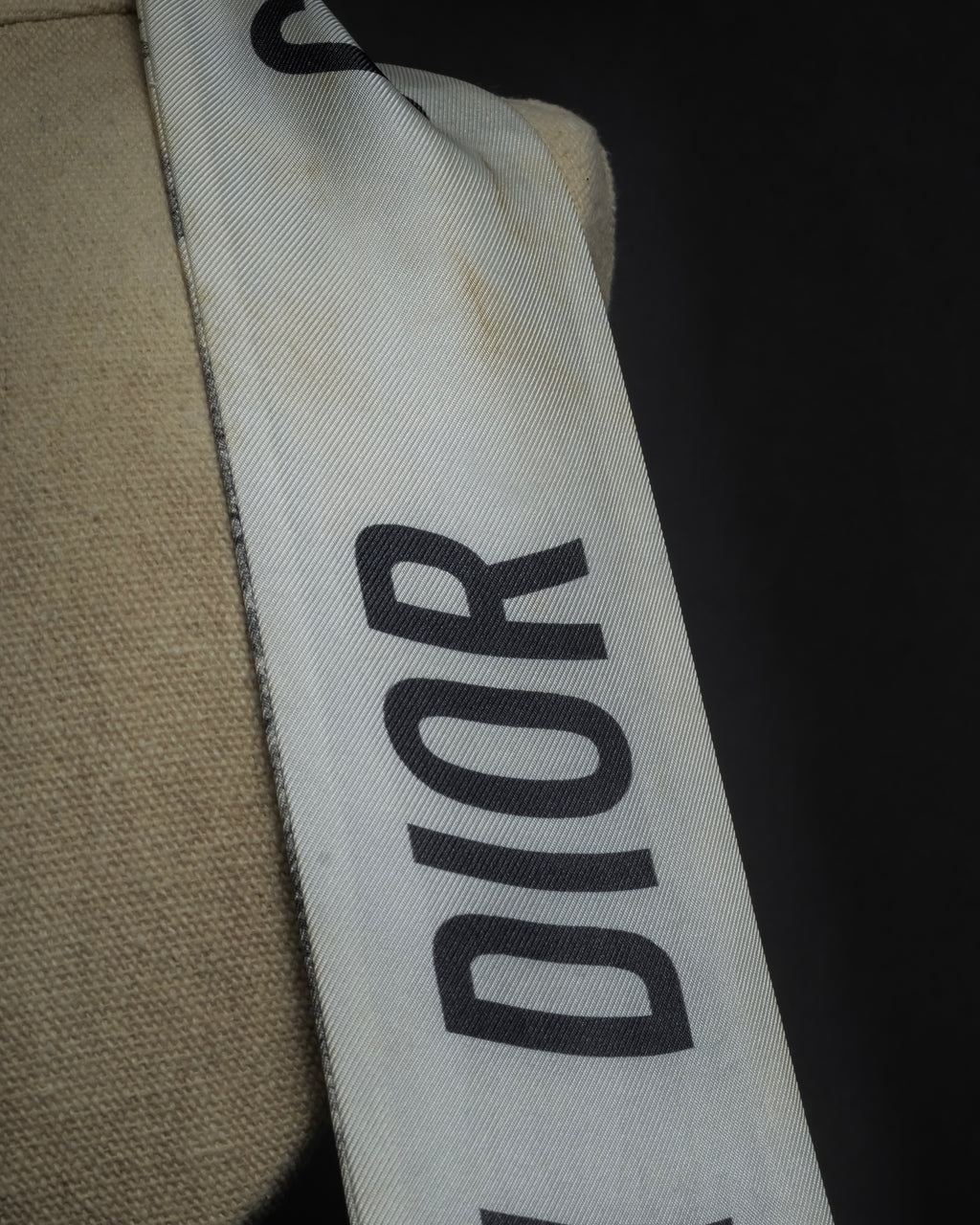 -MOOD Christmas Collection-
"Dior" Maria Grazia Chiuri Toile de Jouy motif silk scarf