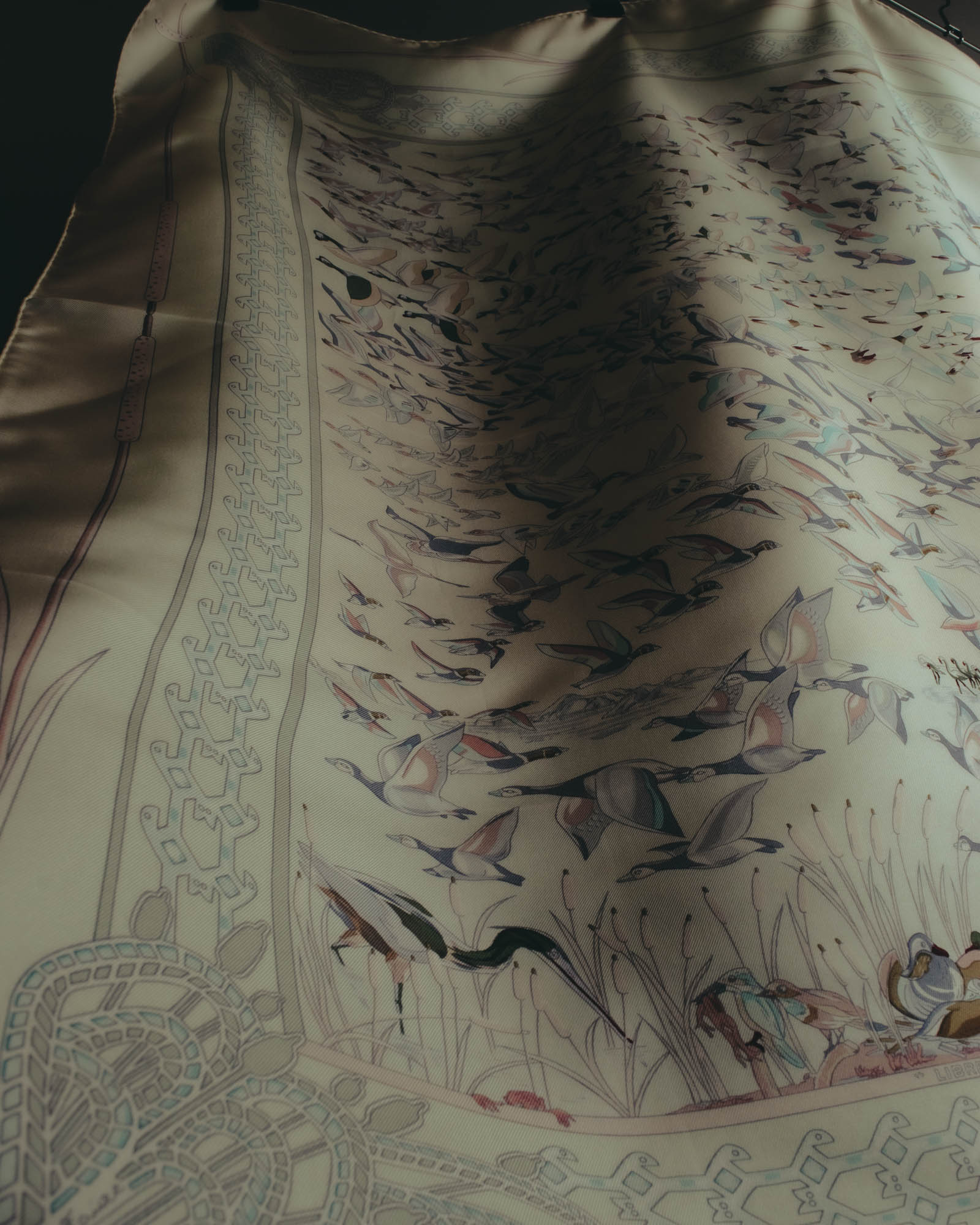 "Hermès" 00's Pastel bird print silk scarf