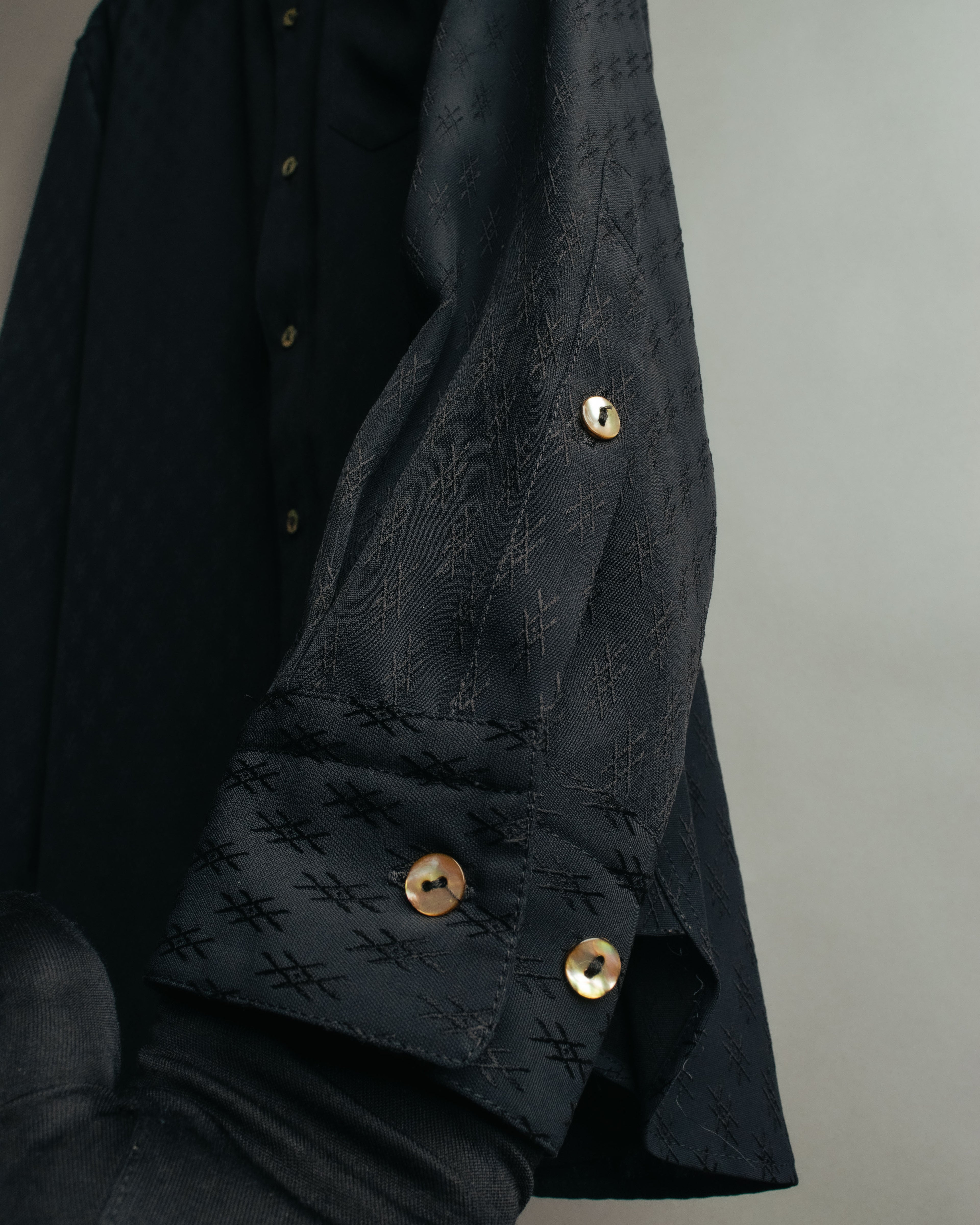 "Jean Paul Gaultier Classique" 90's Geometric jacquard total-pattern shirt with shell buttons