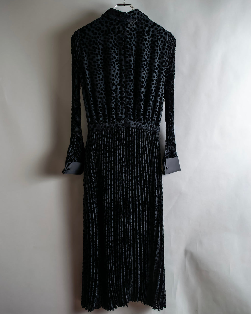 "EMPORIO ARMANI" Velvet dot beautiful pleated dress