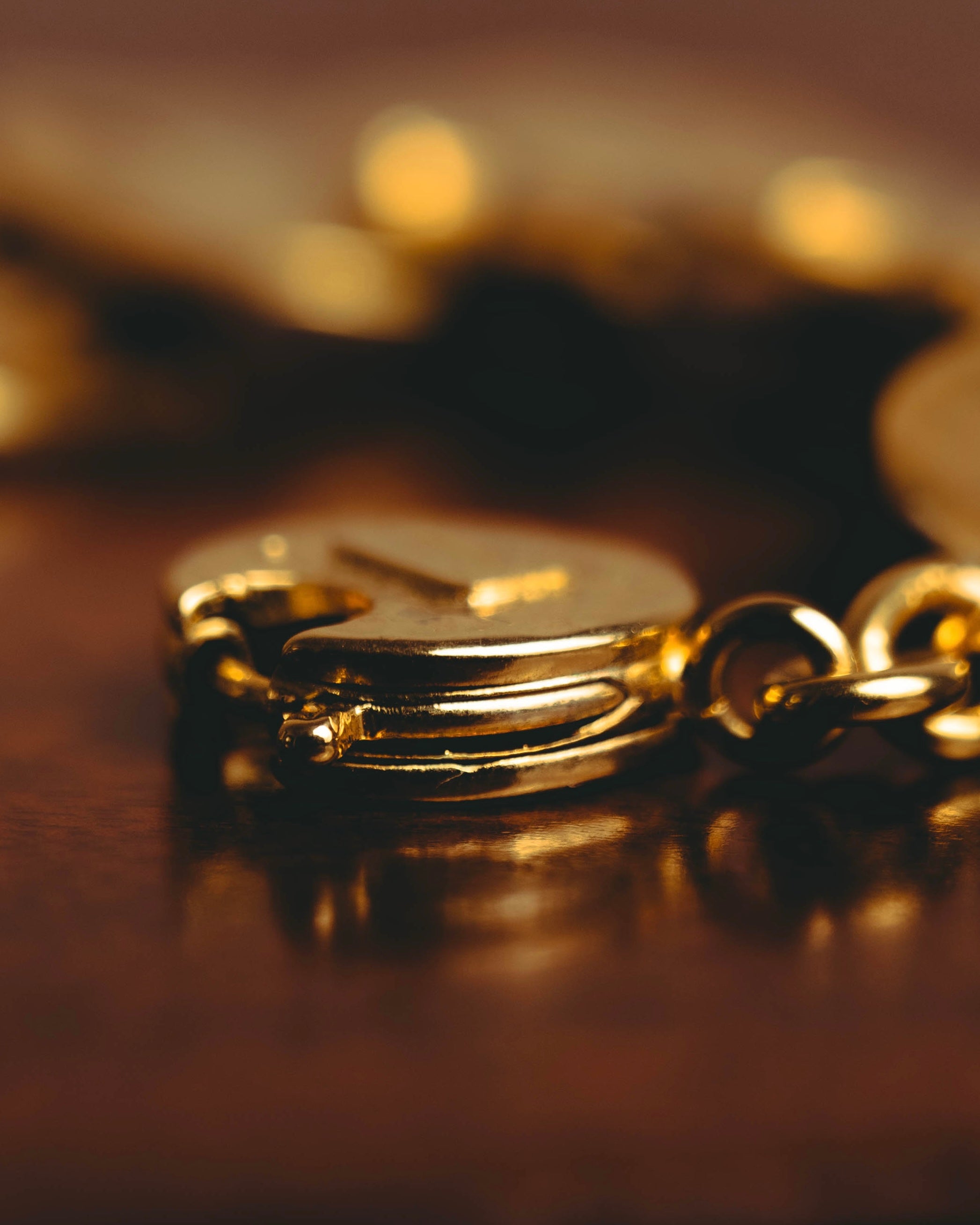 -SPECIAL- “Yves Saint Laurent” 80’s-90’s Hammered gold coin link bracelet