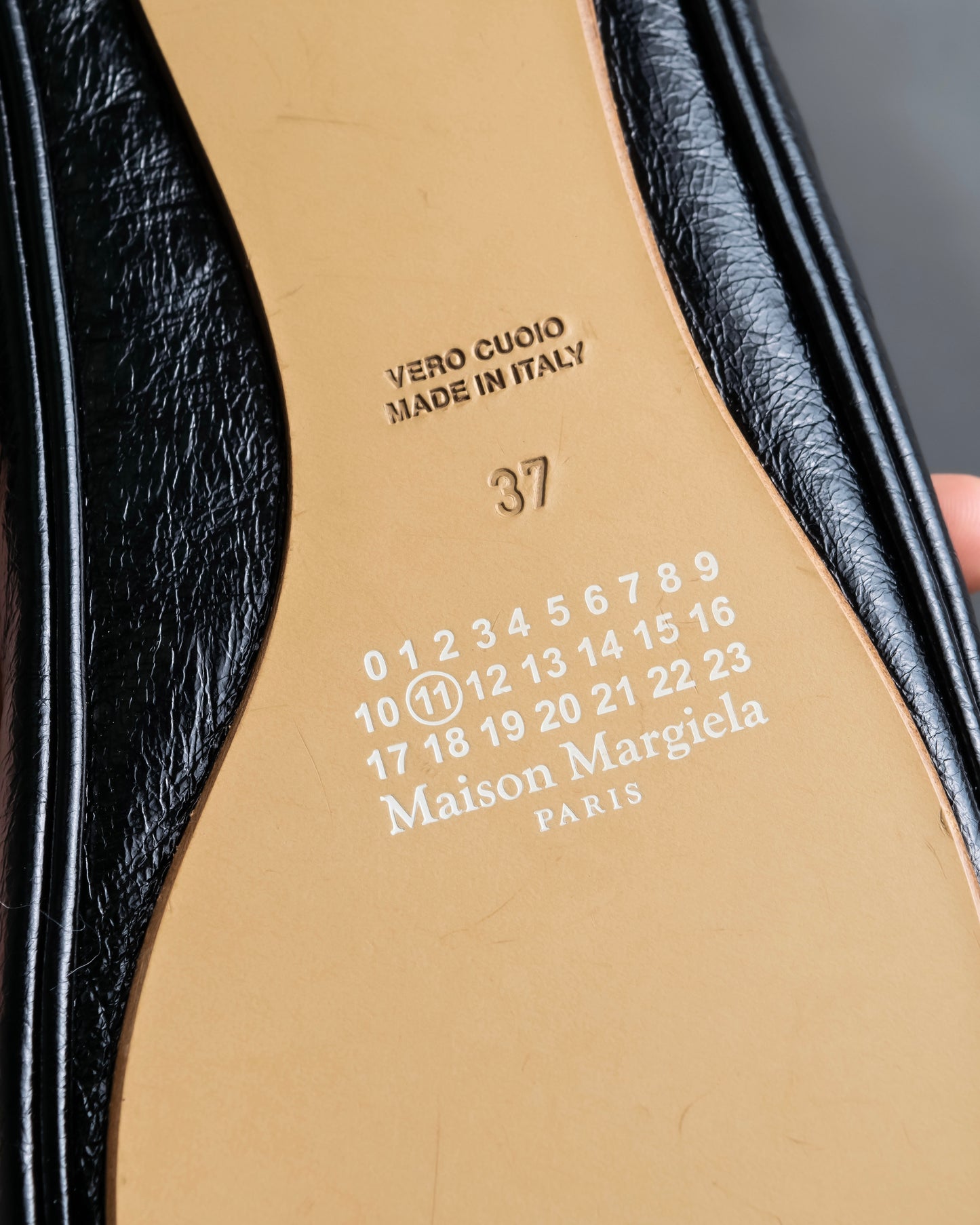 "MAISON MARGIELA" Tabi motif calf leather purse bag