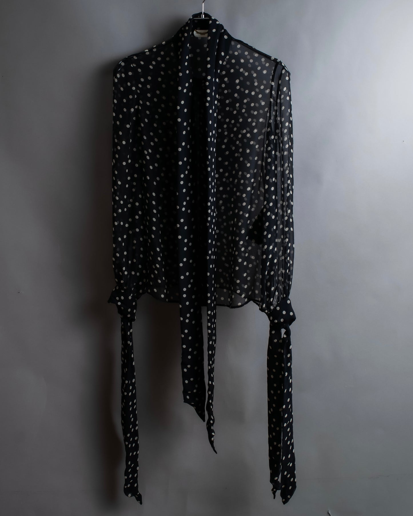 "Saint Laurent Paris 2020"
Ribbon detail polka dot pattern sheer shirt