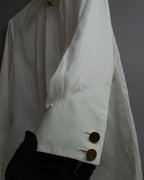 "CHANEL" Gold button design pleated white shirt
