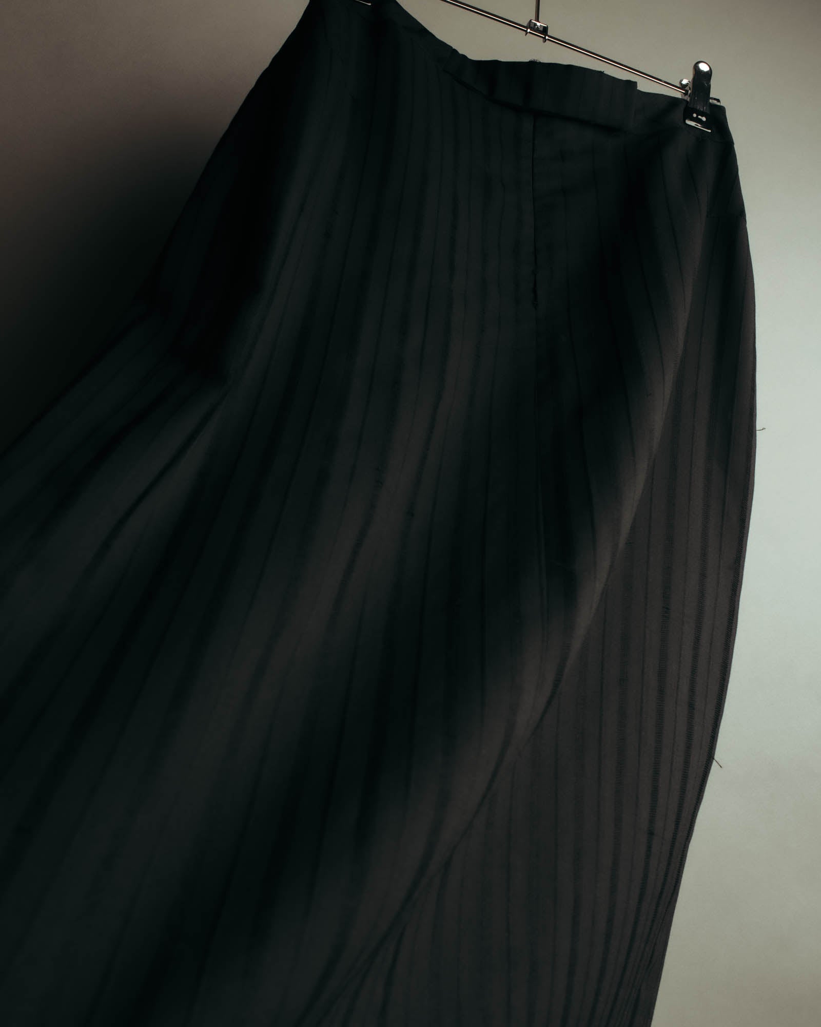 "VERONIQUE BRANQUINHO" 90's-00's Sculptural pleated wool skirt