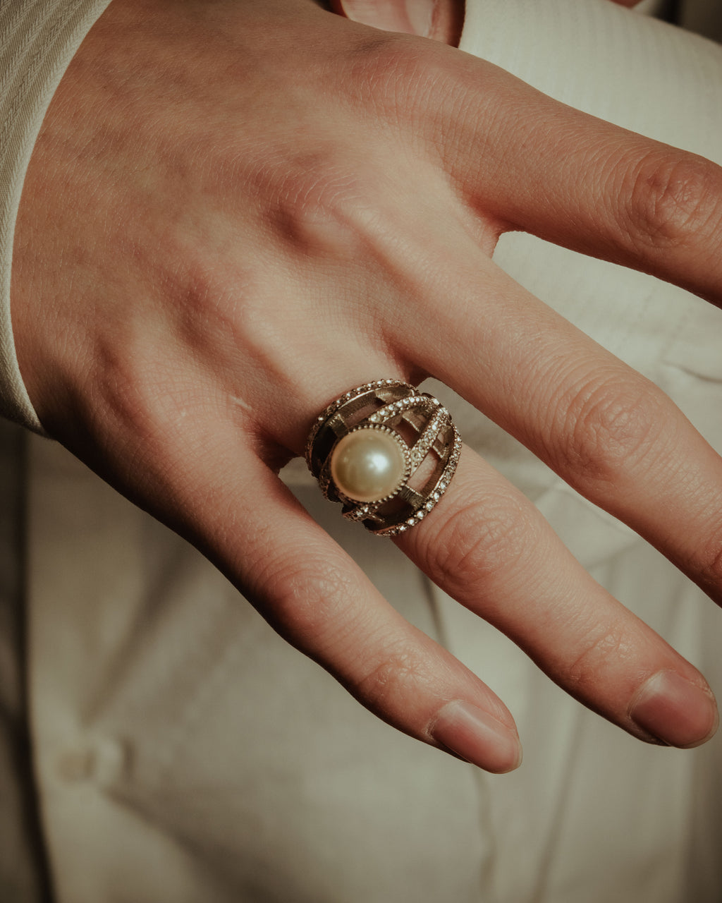 –SPECIAL– "CHANEL" 2016AW Pearl cage pavé statement ring