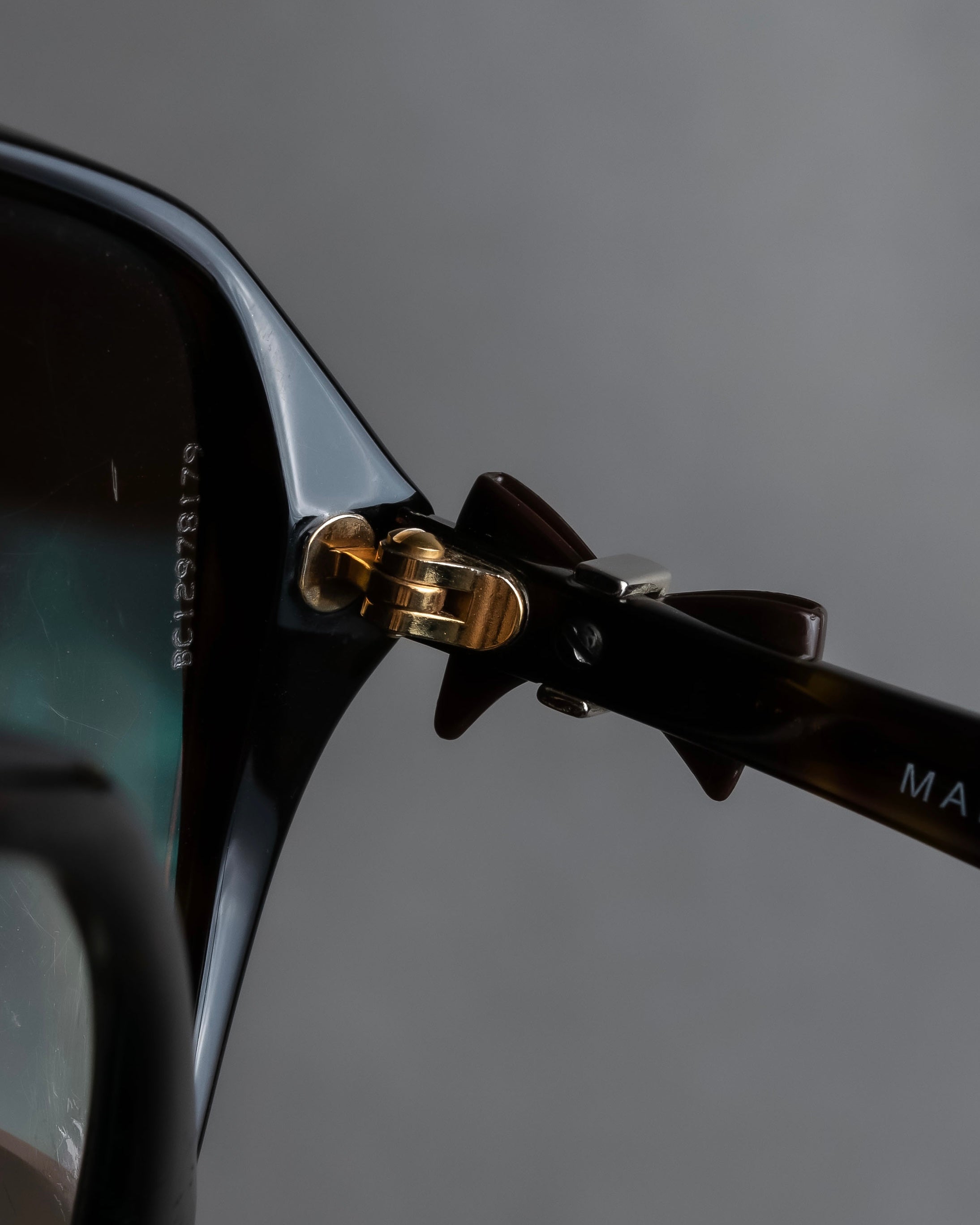 "CHANEL" Butterfly frame brown lens sunglasses