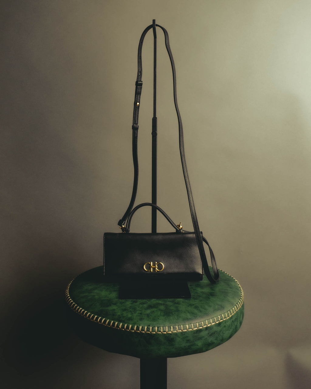 "Salvatore Ferragamo" 2010's Classic Gancini top handle shoulder bag