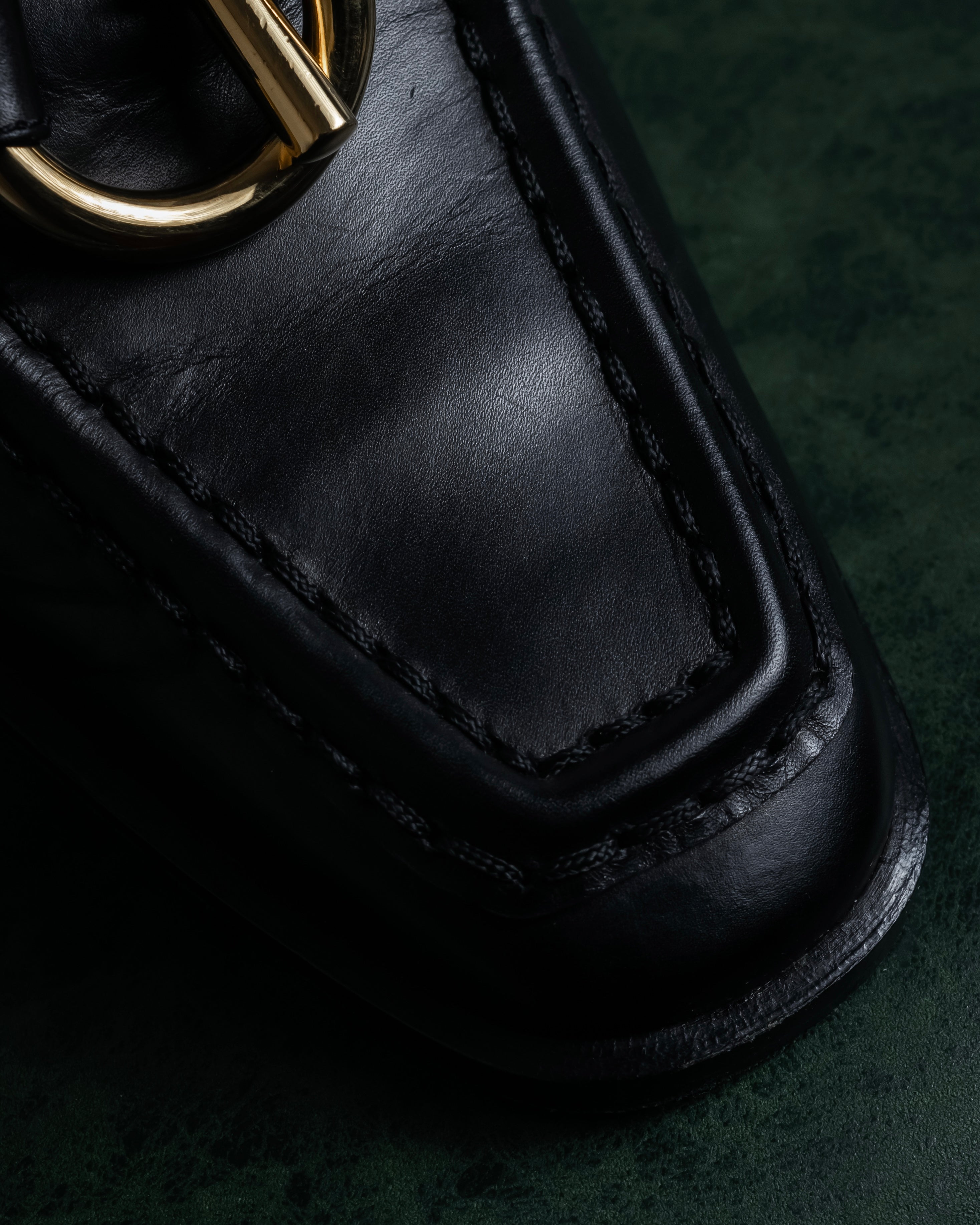 -MOOD Christmas Collection-
"HERMES" 90's-00's Gold buckle design heeled loafers