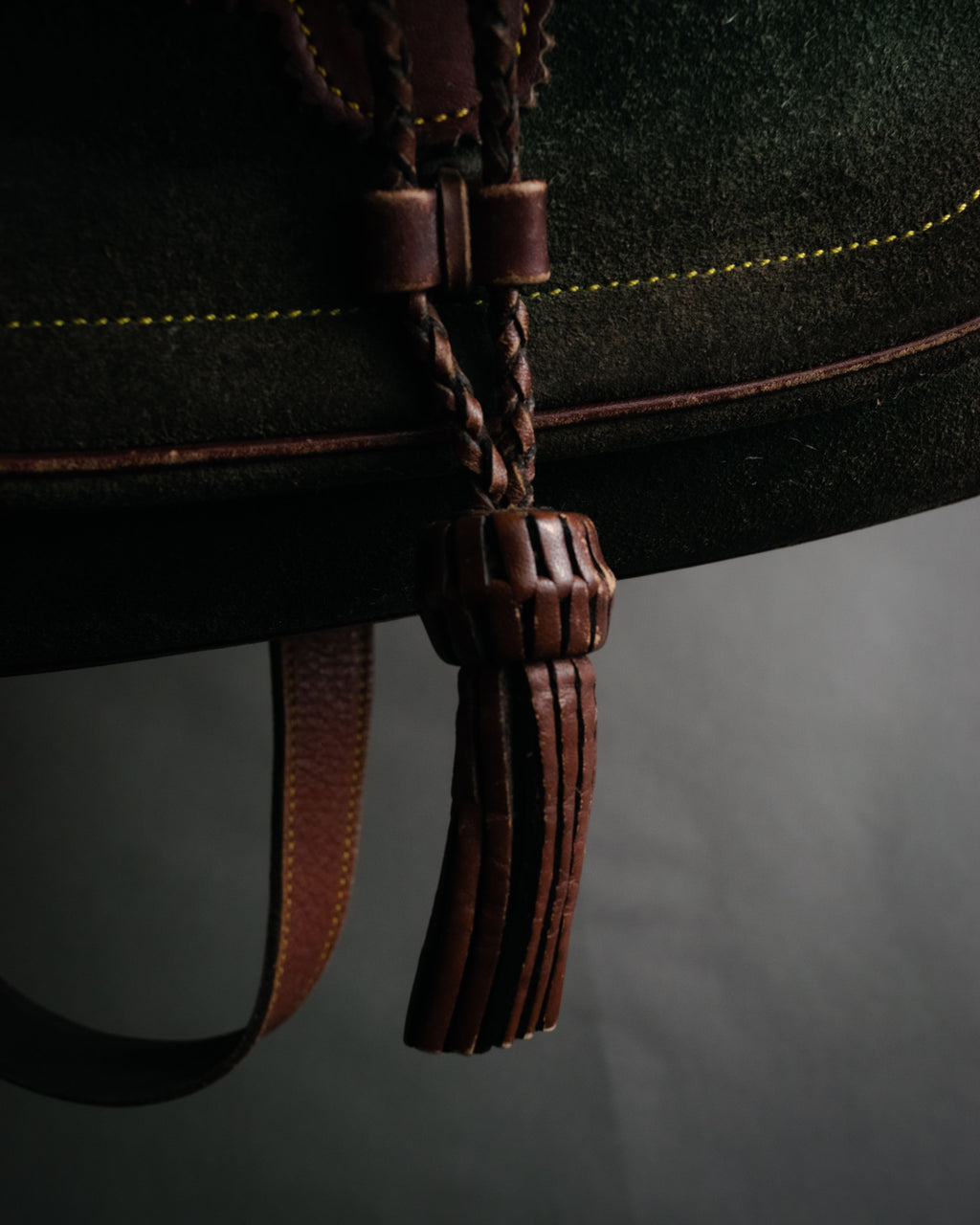 –SPECIAL– “LOEWE” 70’s-80’s Caza Cordobán embossed shoulder bag