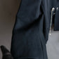 "Y's" Chain fastening design peak lapel short length tailored jacket