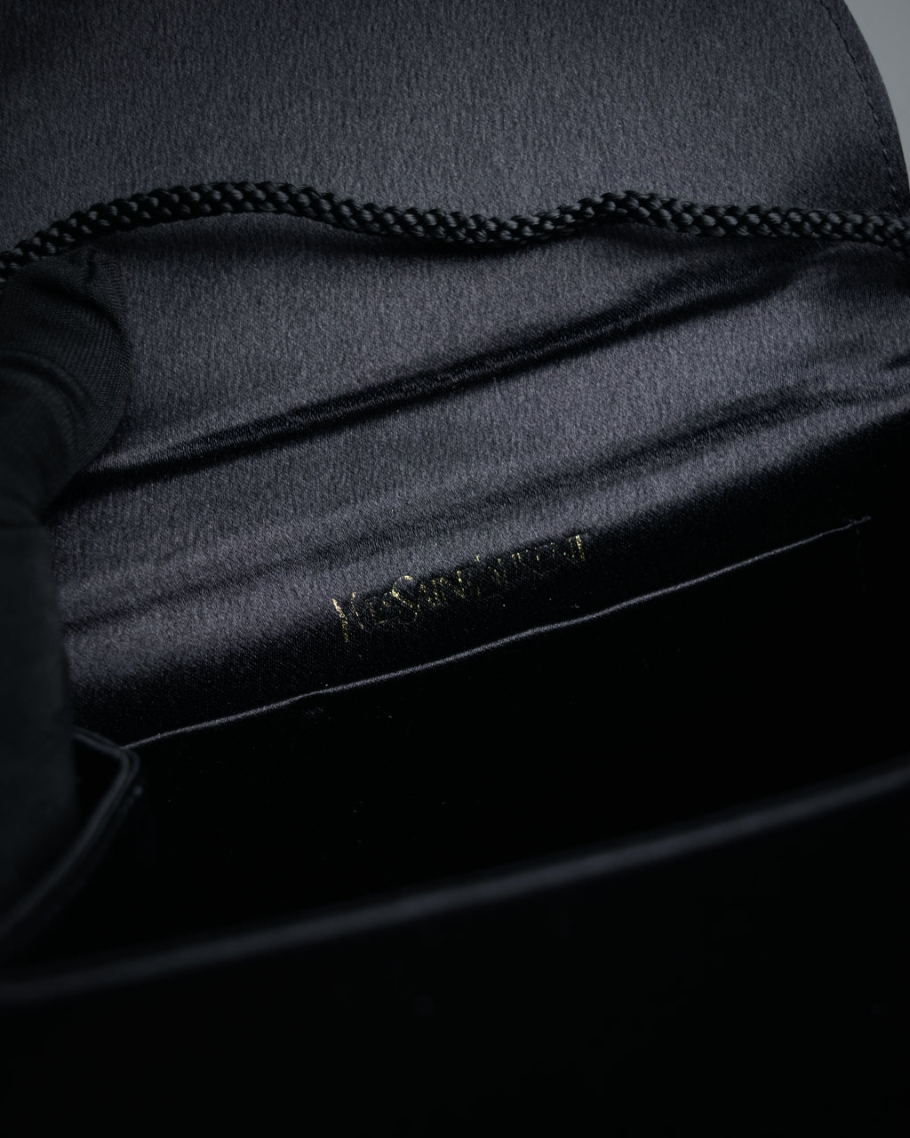 “Yves Saint Laurent” 80’s-90’s satin ribbon evening shoulder bag
