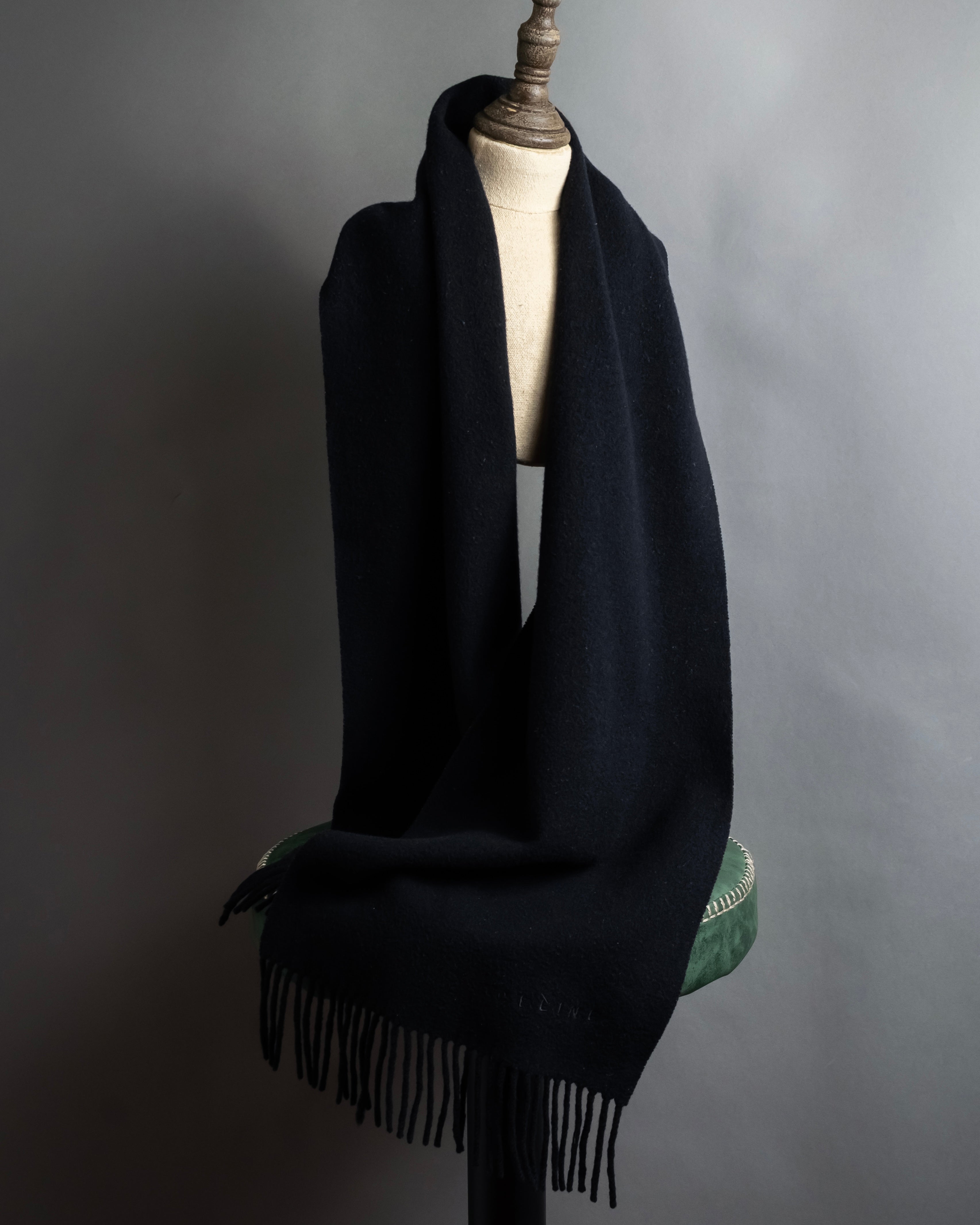 "CELINE" Logo engraved fringe design wool muffler