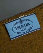 "PRADA" Jewelry decorative design V-neck knit