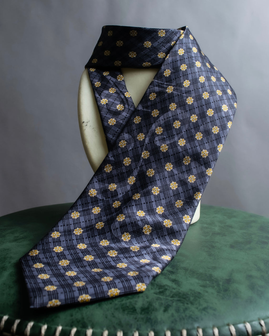 "Vintage check &amp; floral pattern silk neck tie"