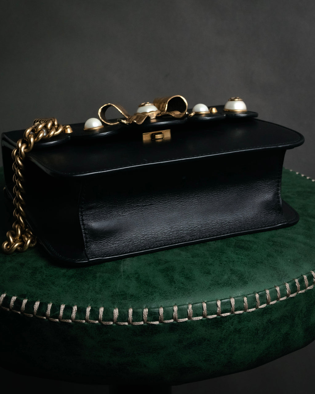 –SPECIAL– “GUCCI”
2016-2022 Bow embellished chain shoulder bag
