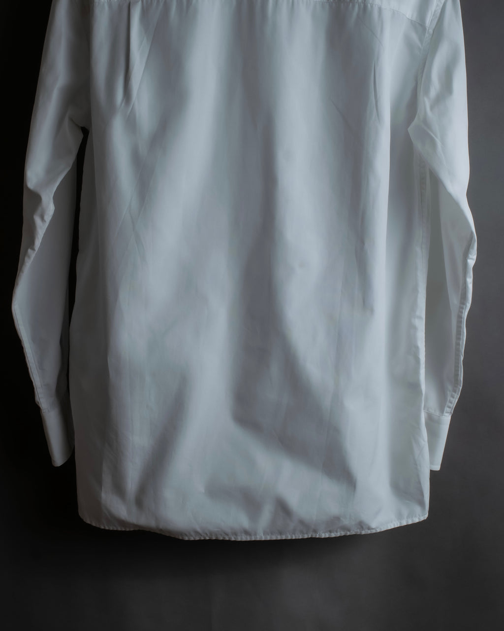 "BURBERRY" Wide collar embroidered emblem white shirt