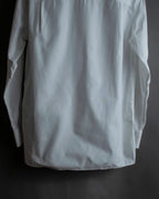 "BURBERRY" Wide collar embroidered emblem white shirt