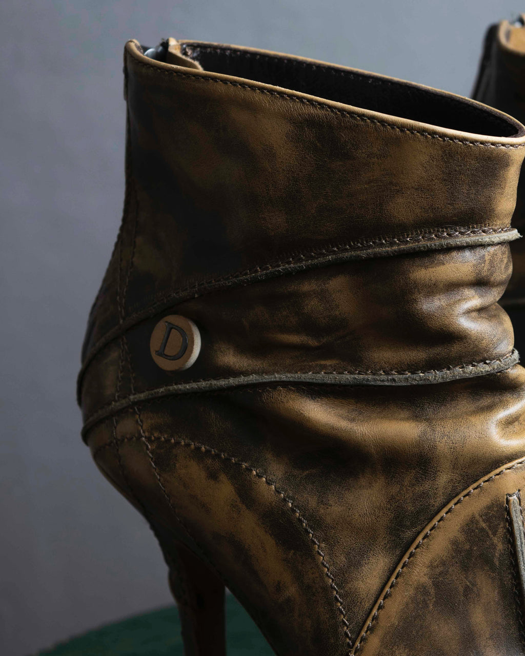 "Dior" Vintage style processing brown heel pumps