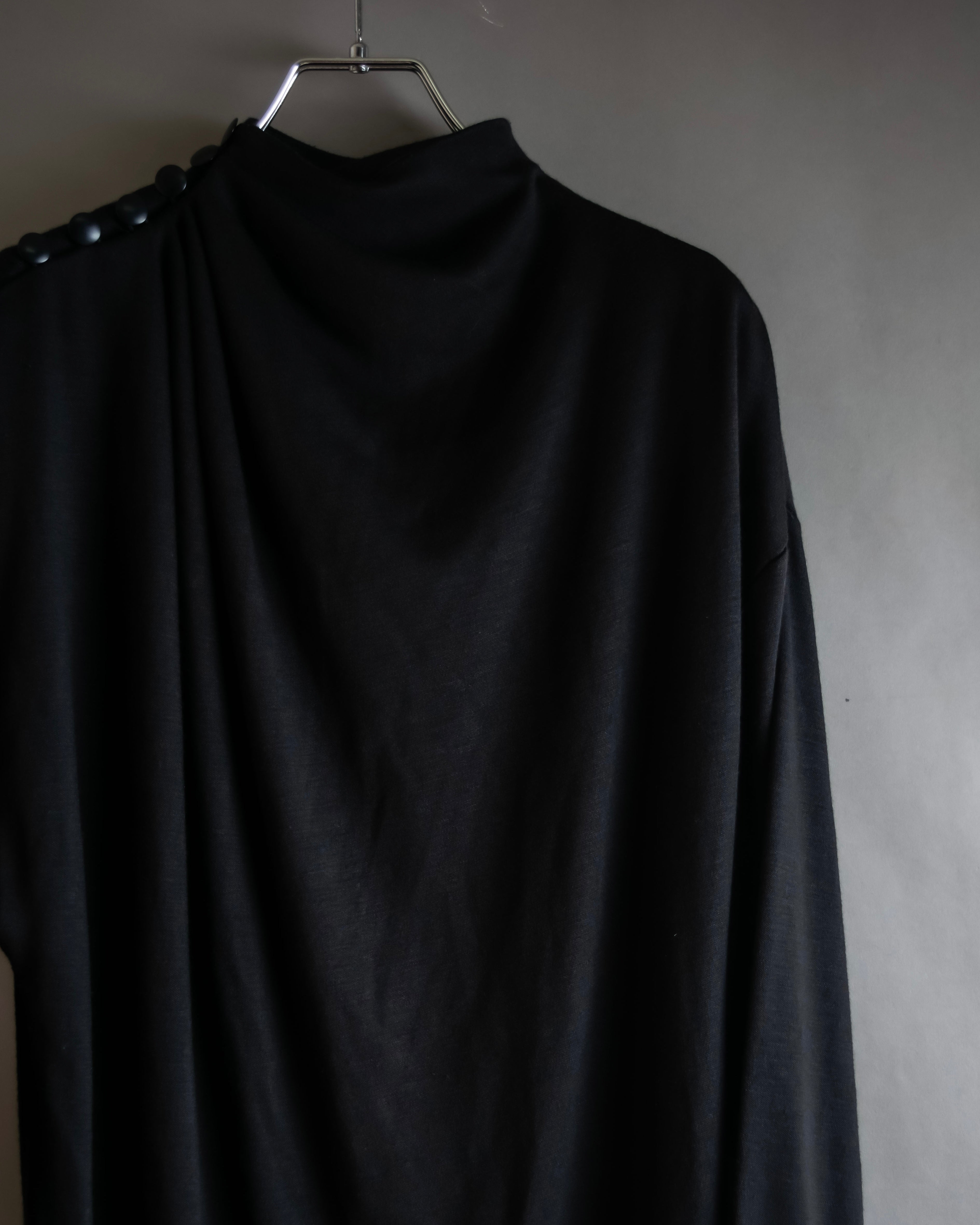 "LANVIN" Asymmetrical shoulder button design long dress