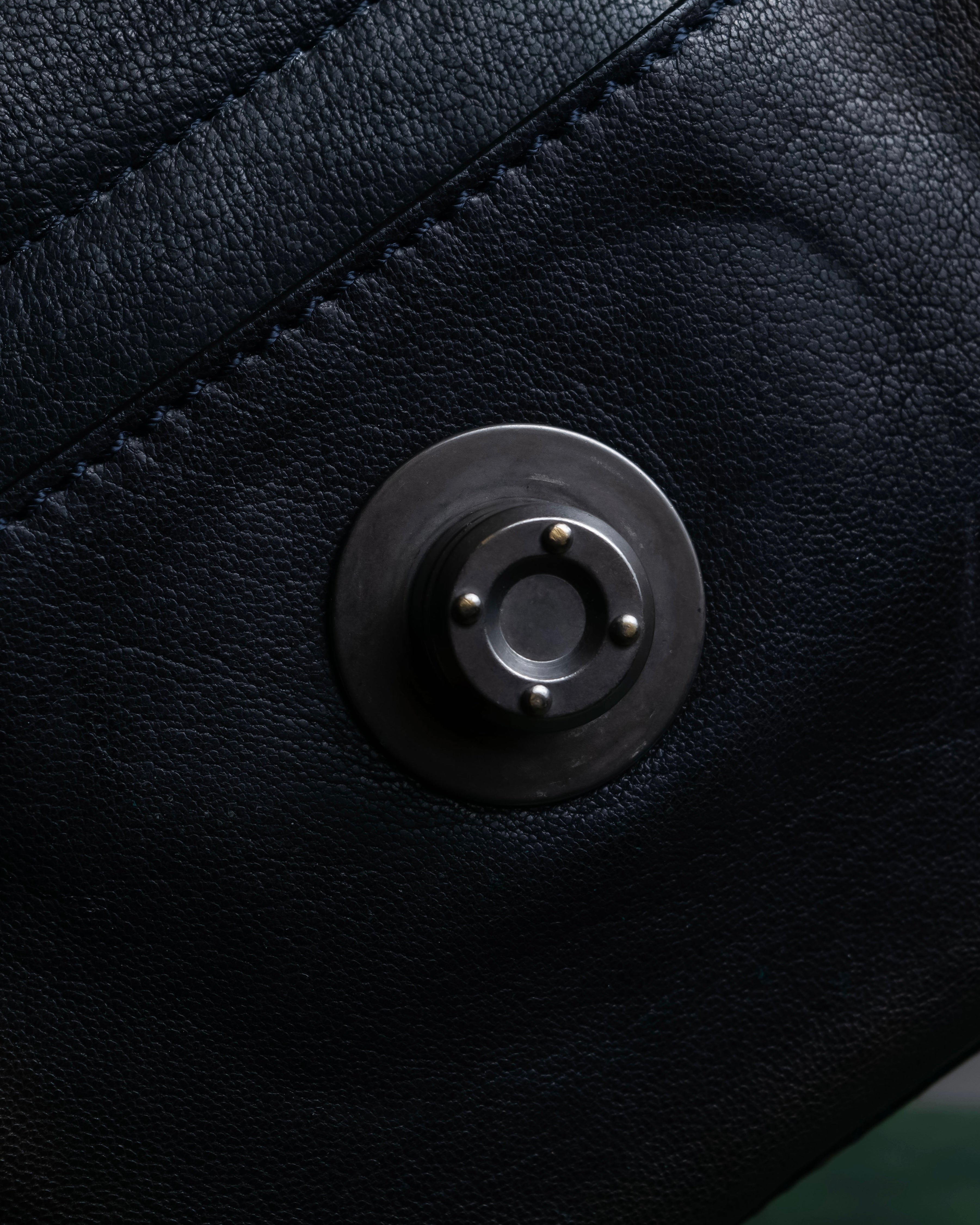 "CELINE" Metal parts design horizontal leather one-shoulder bag