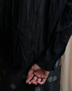 "PLEATS PLEASE ISSEY MIYAKE"
 Irregularly washed shirt jacket