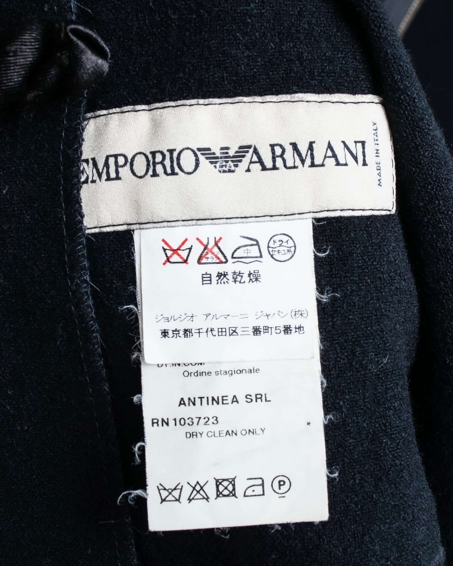 "EMPORIO ARMANI"  Piping design double zipper driver's knit