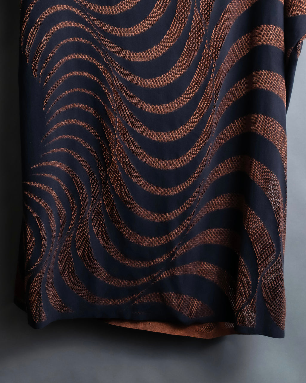 "PLEATS PLEASE ISSEY MIYAKE"
 Marble print dolman sleeve tops