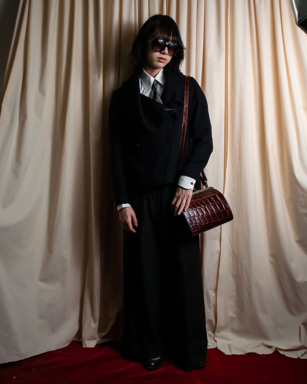 "GIORGIO ARMANI" Finely swaying wave pattern necktie